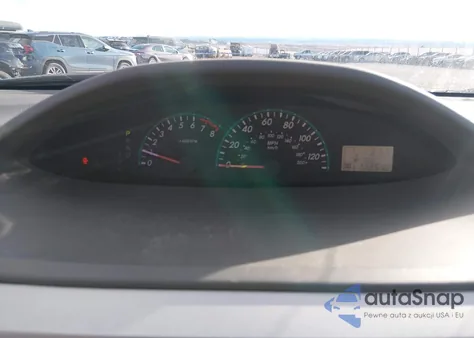 2010 Toyota Yaris z USA, uszkodzony, nr VIN JTDBT4K3XA1374514